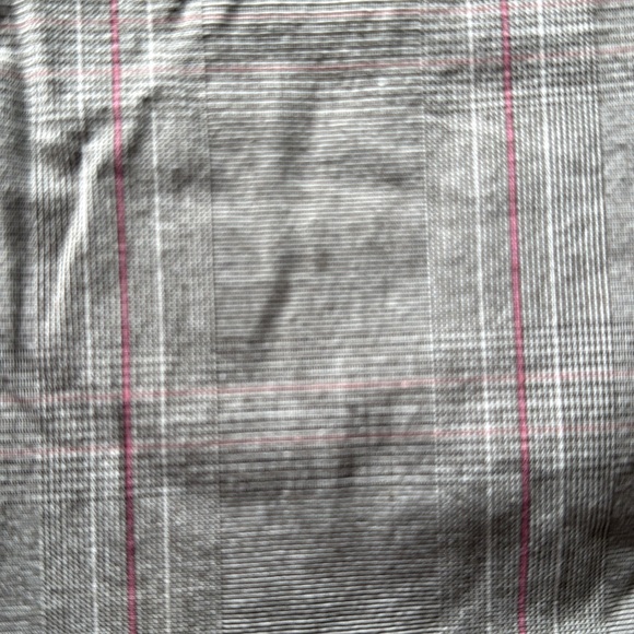 54. Faded Glory Womens Shorts Size 16 Grey With Pink - Picture 5 of 5